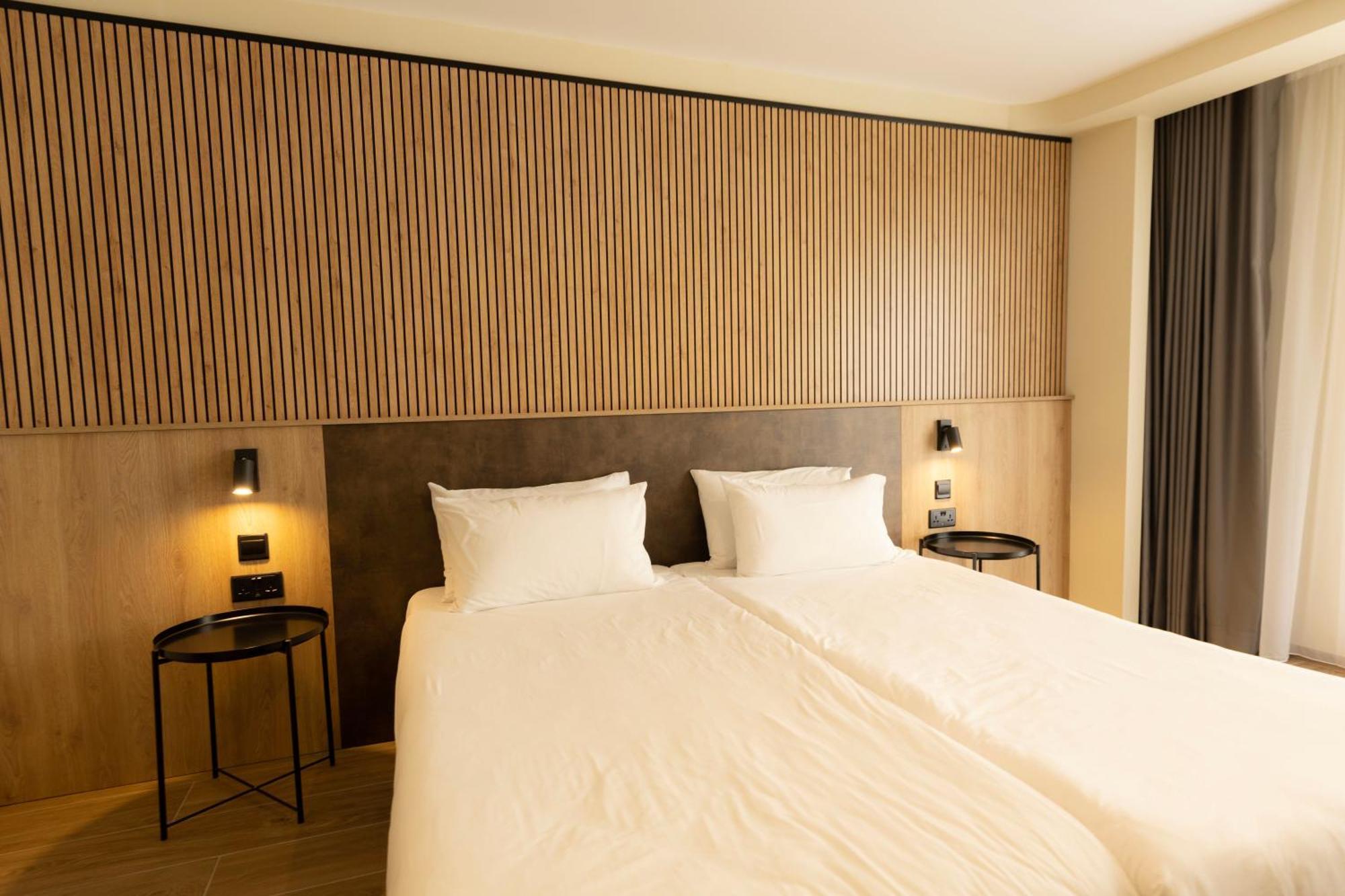 East Sliema Suites Exteriör bild