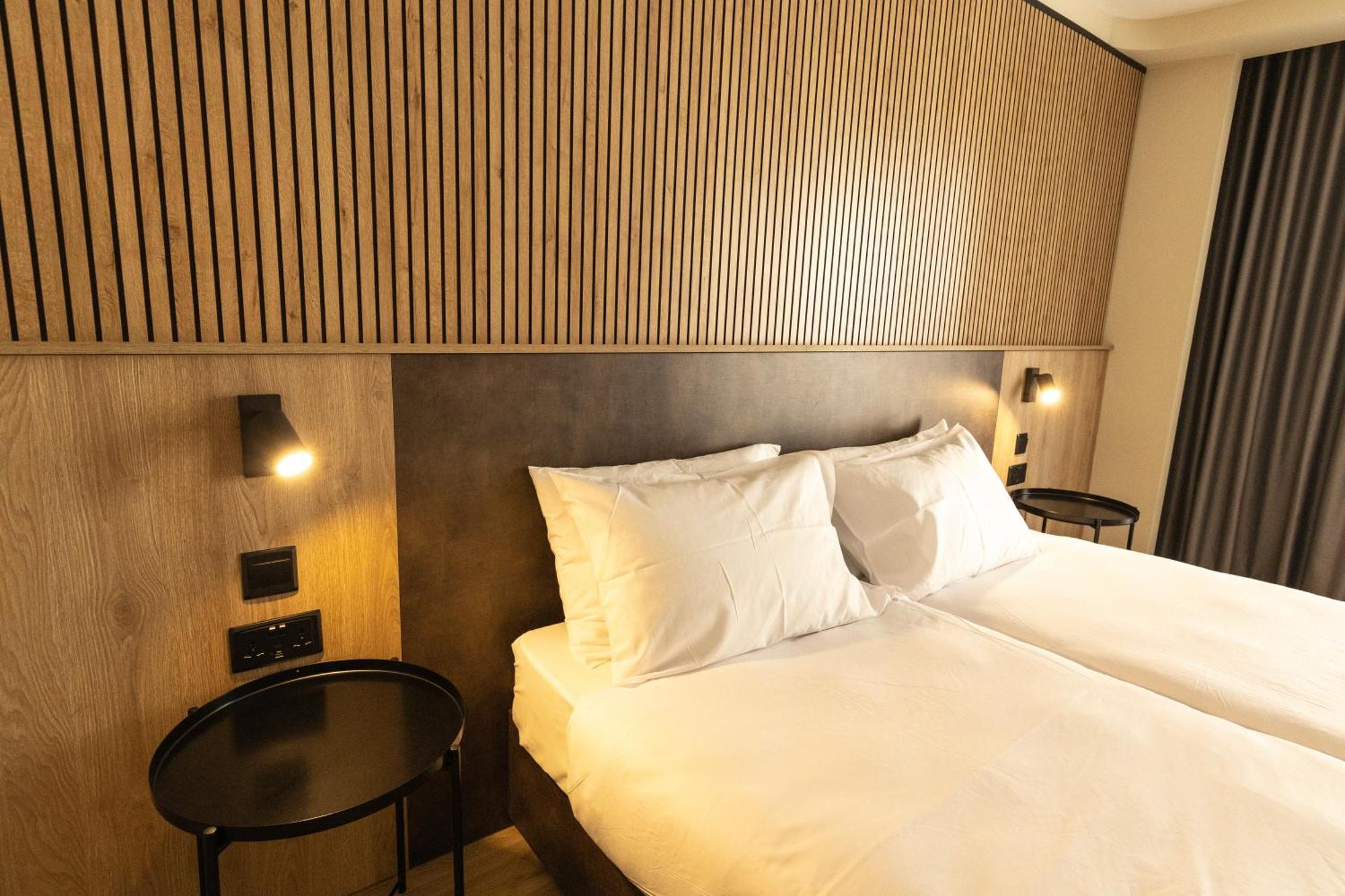 East Sliema Suites Exteriör bild