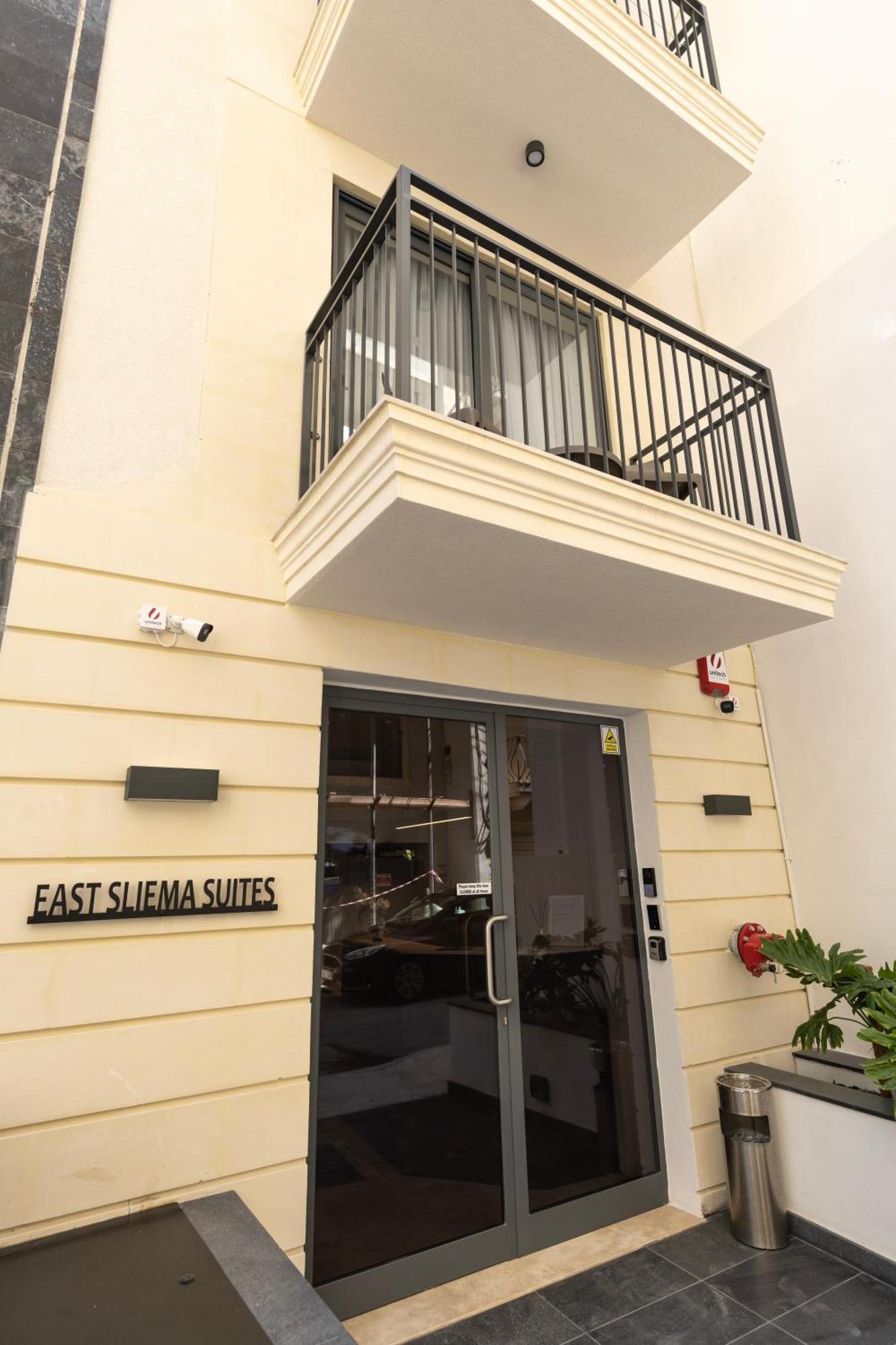 East Sliema Suites Exteriör bild