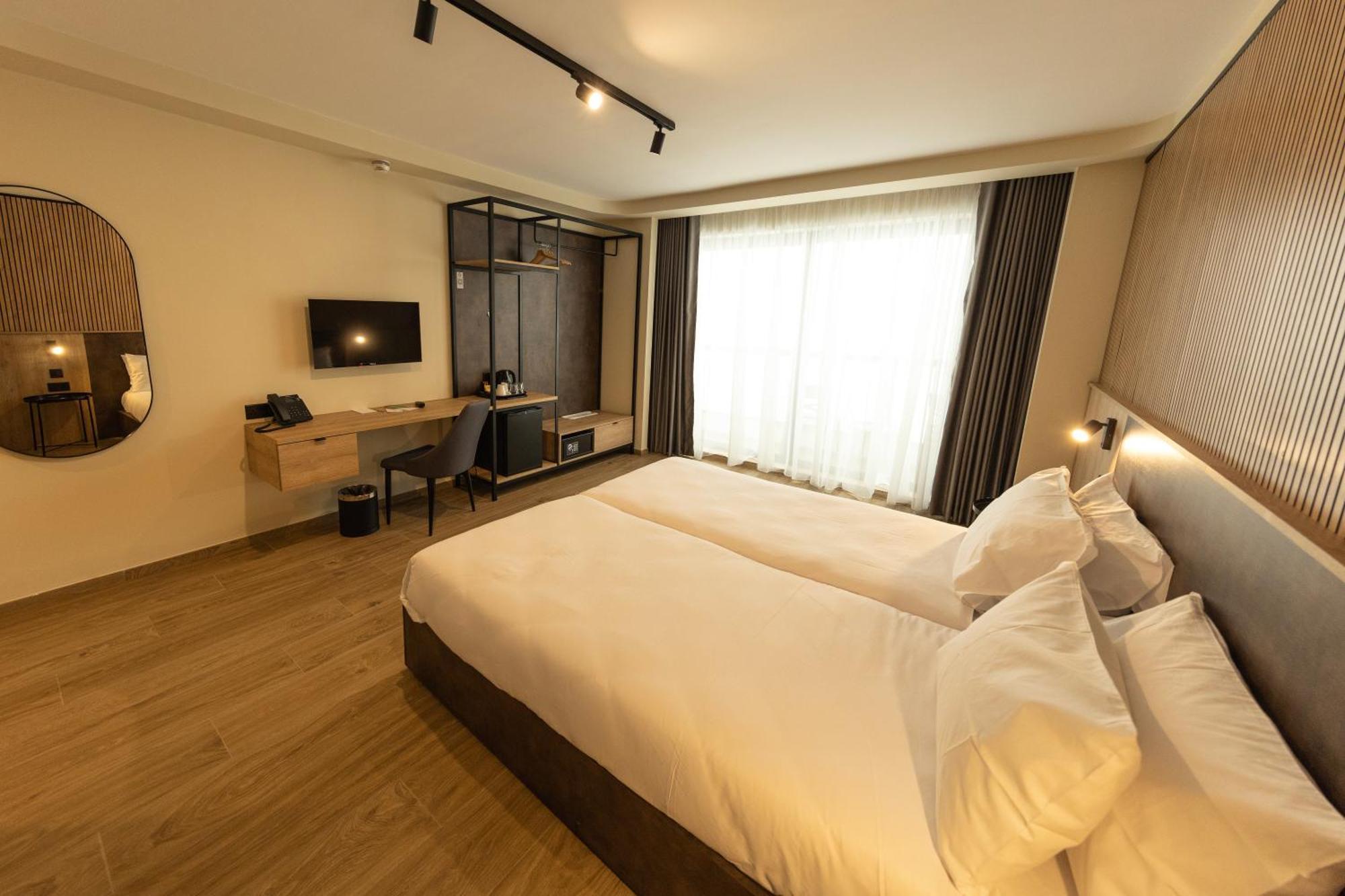 East Sliema Suites Exteriör bild